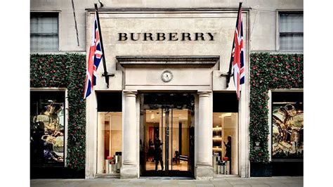 burberry sede amministrativa|latest burberry news.